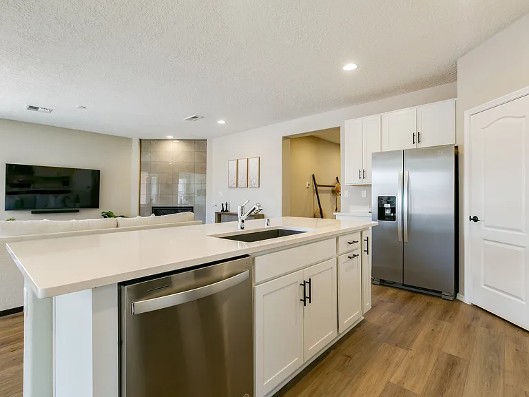 6057 Nauman Dr SE — Photo 5