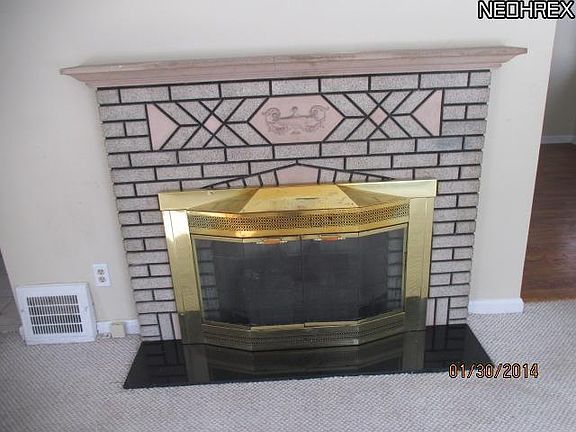 5th image of 330 E 218th St