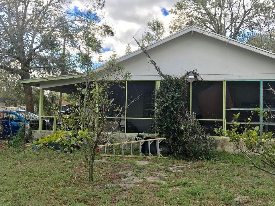 1st image of 19 Stuart Dr