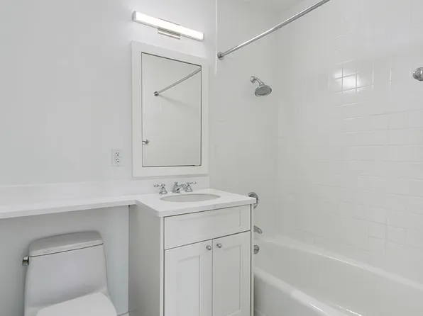 254 East 68th Street image 10 of 13