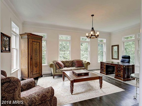 5th image of 1088 Mill Field Ct