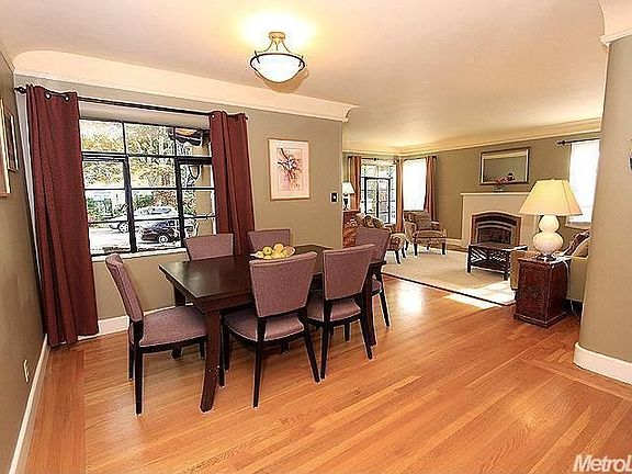 4th image of 2647 Curtis Way