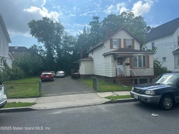 209 Simonson Ave, Staten Island, NY 10303
