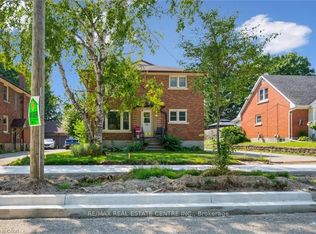 115 Marlborough Ave #3, Kitchener, ON N2M1H7