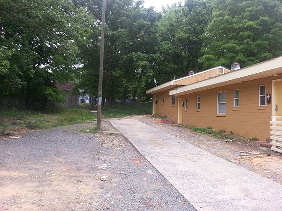 2nd image of 1414 North Hyde Park Ave #1 - 7