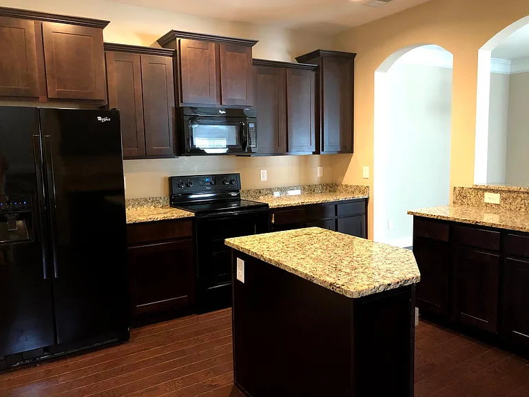181 Cherokee Pond Ct — Photo 7