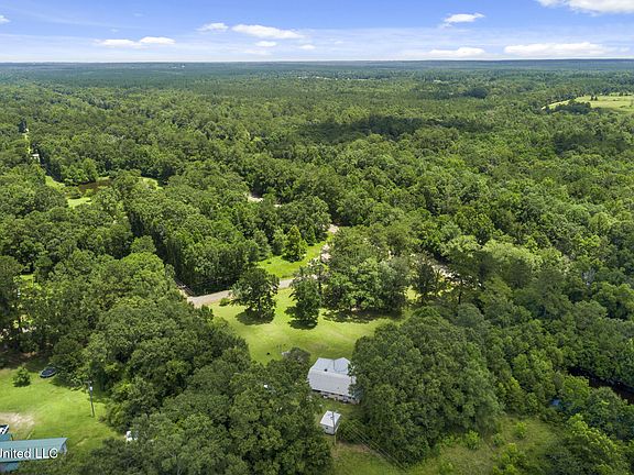 4th image of 109 Charwood Dr