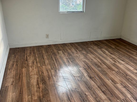 4th image of 1612 Crestview Dr
