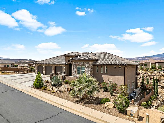 3rd image of 2625 E 1540 South Cir