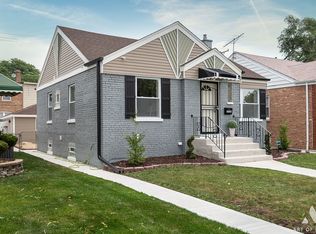 2720 W 83rd St, Chicago, IL 60652
