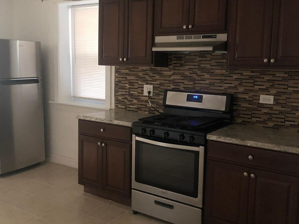 1st image of 2745 S Sawyer Ave #1