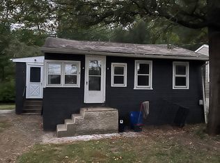 1016 Willow Dr #C, Gibbstown, NJ 08027