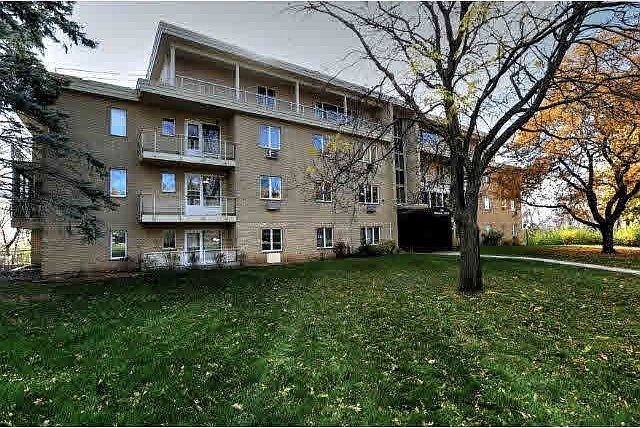 1st image of 100 Imperial Drive W