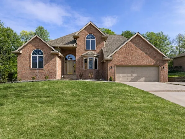 1314 Hunters Ridge Ct, Evansville, IN 47725