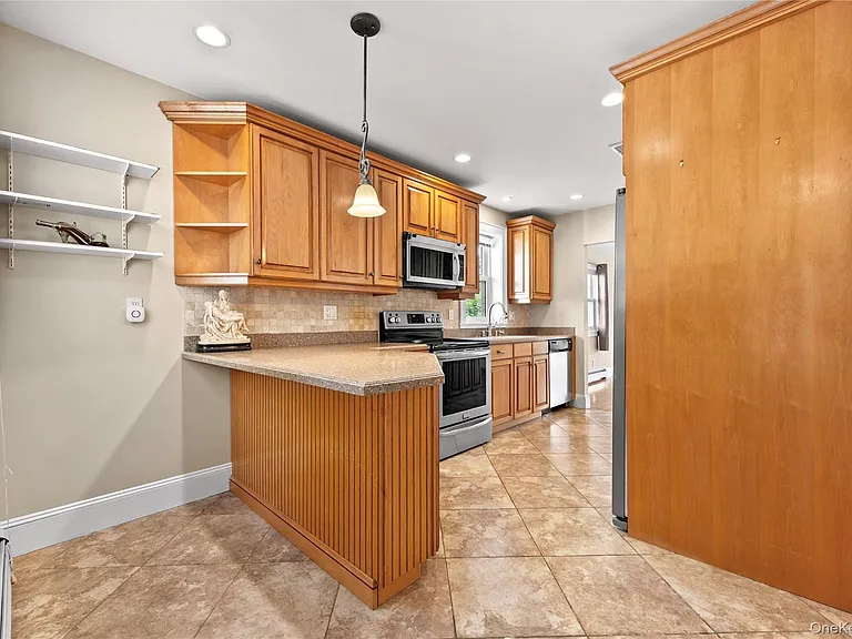 15 Pershing Ave — Photo 17