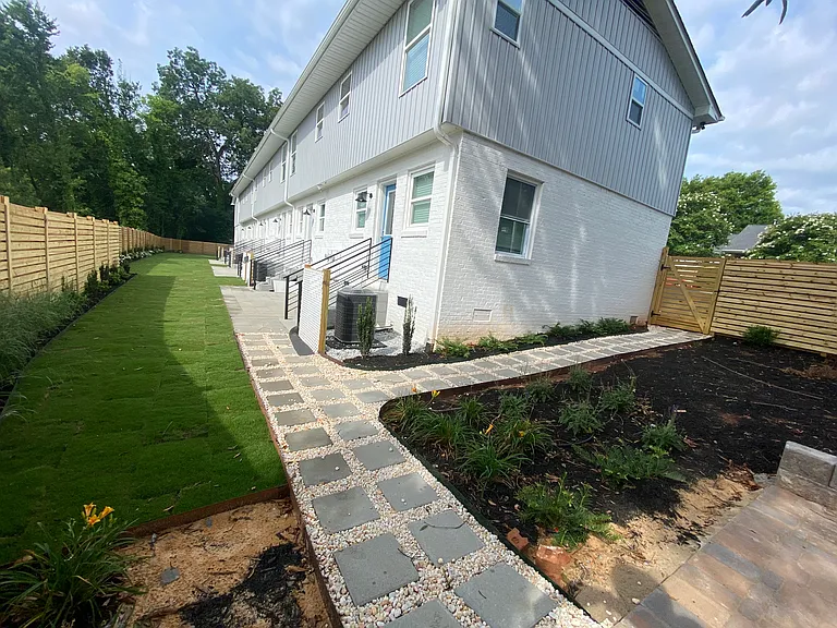 1 Craven St #8 — Photo 10