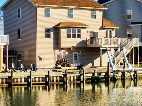 37255 Sail Ct, Greenbackville, VA 23356