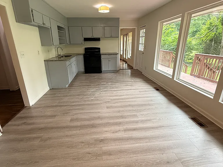 4078 Flintridge Dr — Photo 5