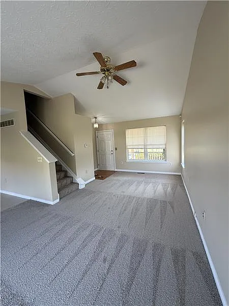 3 bed, 2.5 bath, 1400 sqft, $1,795 — Photo 4