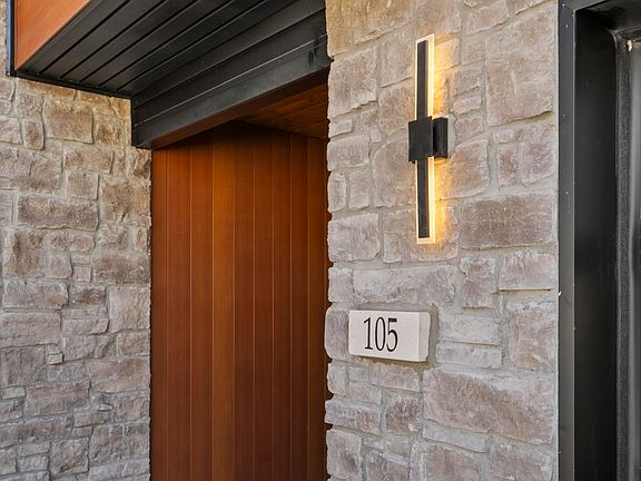 5th image of 105 Magnolia Springs Dr
