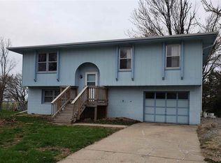 103 N 28th St, Beatrice, NE 68310