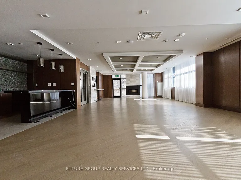 1575 Lakeshore Rd W #262 — Photo 27