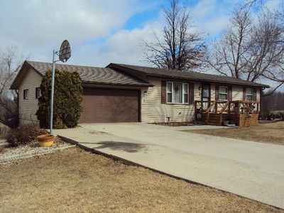 1005 Circle Dr, Adair, IA, 50002