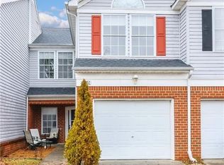 2352 Charing Cross Rd, Virginia Beach, VA 23456