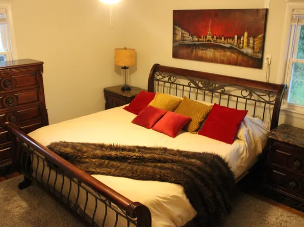 6703 Cathedral Ave, Lanham, MD 20706