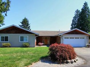 16310 34th Ave NE, Lake Forest Park, WA 98155