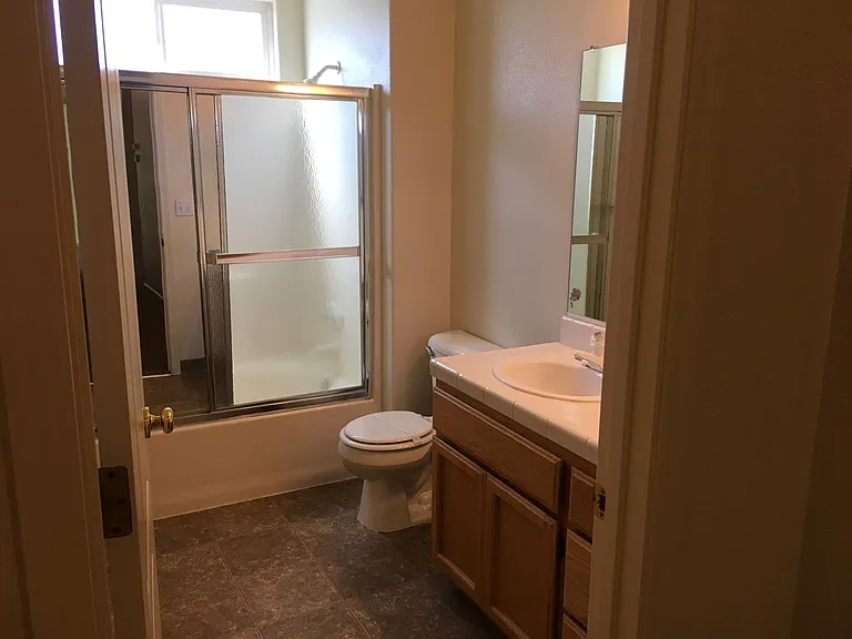 3210 Wandsworth Dr — Photo 12