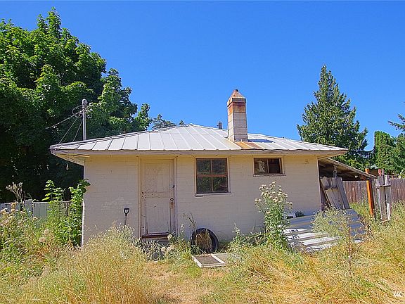 4th image of 504 6th St