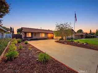 610 Ridgefield Dr, Claremont, CA 91711