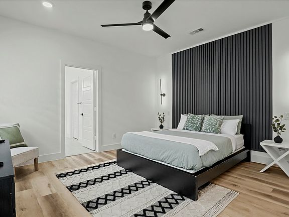 3rd image of 2703 Birmingham Ave #3