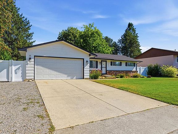 2nd image of 10809 E 35th Ave