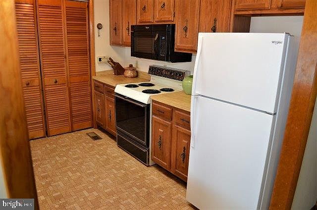 2nd image of 7 Laport Ct