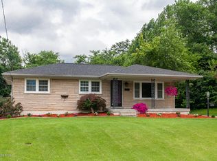 6331 Hunters Grove Rd, Louisville, KY 40216