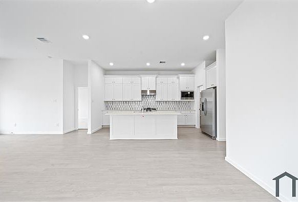 1st image of 6614 Ebony Green Ln