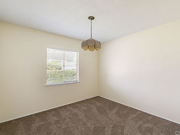 5th image of 2108 Blossom Ct