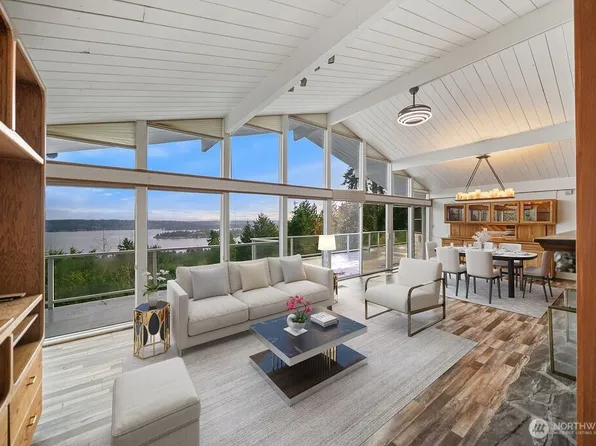 5826 Lenea Drive NW, Bremerton, WA 98312