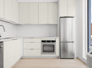 150 Lawrence St #2121, Brooklyn, NY 11201