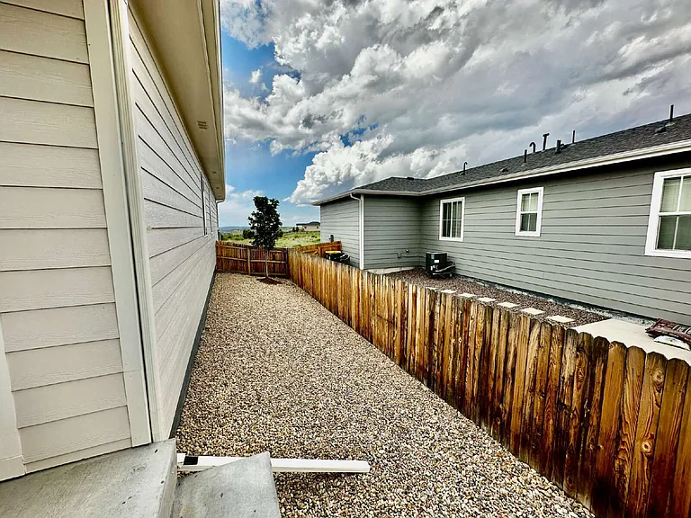 3983 Castle Vista Dr — Photo 34