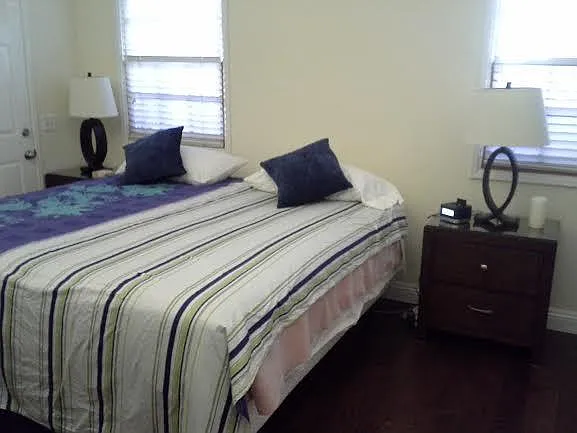 Sleep number bed as a king bed in 1sr floor master bedroom