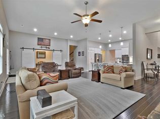 104 Brooks Landing Dr, Newnan, GA 30263