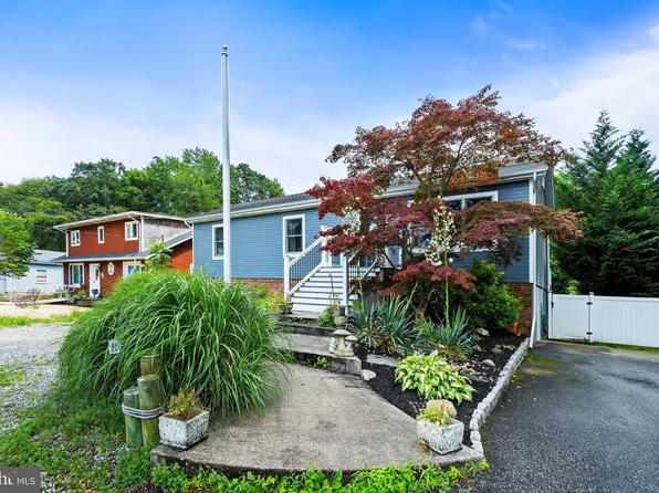40 W Barnegat Ave, Ocean Gate, NJ 08740