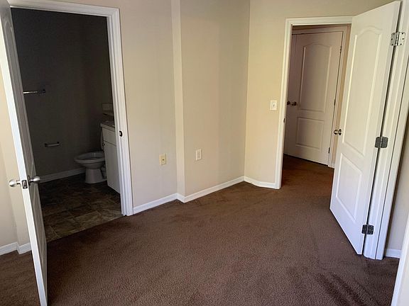 4th image of 1409 Villa Capri Cir APT 307
