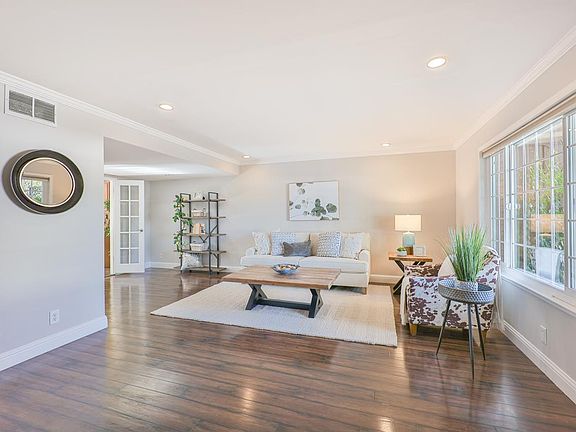 5th image of 789 Beaver Creek Way