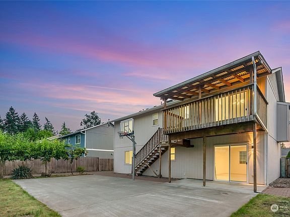 2nd image of 12715 6th Avenue E