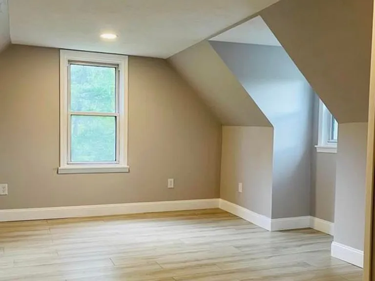 1477 Erickson Dr — Photo 12