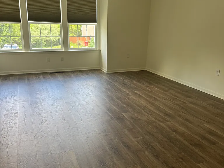 81 Private Ct — Photo 12